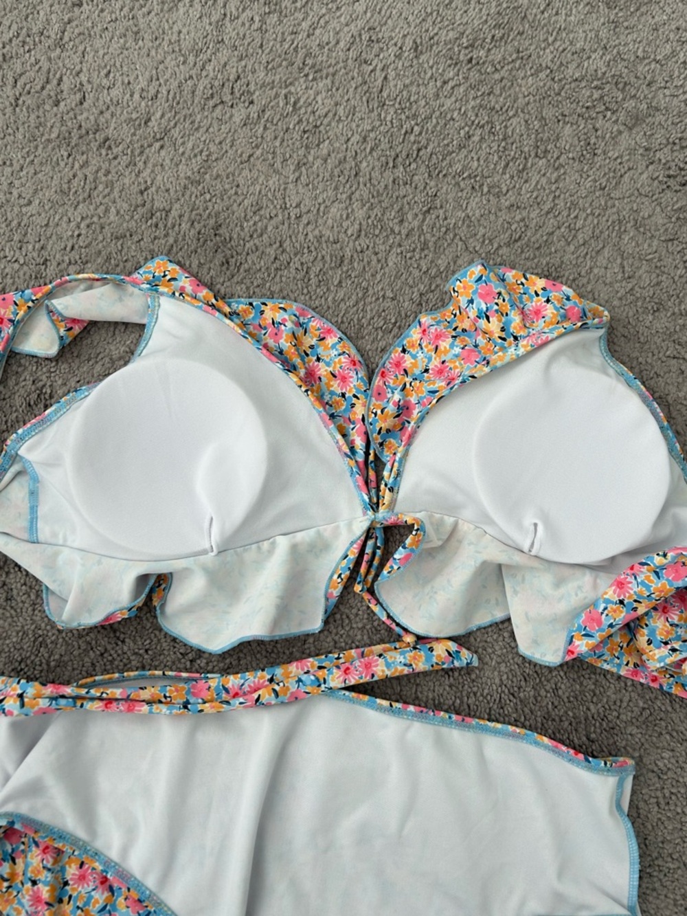Floral Ruffle Bikini - Picture 4 of 4